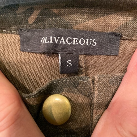 Olivaceous, camo ankle stretch pants, size S - Picture 3 of 8